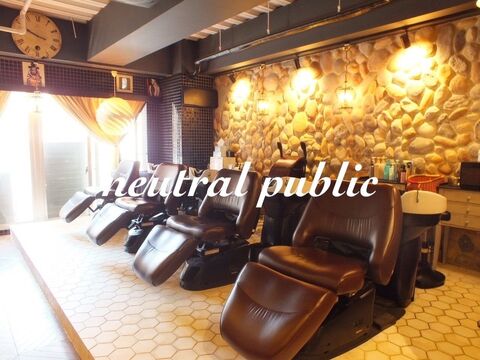 【四条烏丸】≪正社員は完全週休2日≫≪有給休暇あり≫≪20時台に退勤可能≫正社員、パート・アルバイト、業務委託から働き方を選べる！！スタッフ一人ひとりに合わせた幅広い働き方が可能！マンツーマン接客とこだわりのインテリアでお客様に癒しを提供する「neutral public（ニュートラルパブリック）」からスタイリスト（美容師）の求人★☆