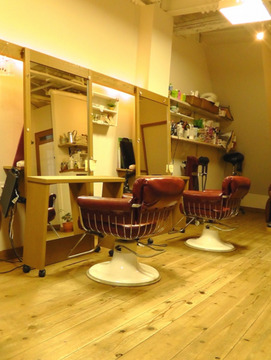 【加美】≪完全週休2日制≫≪平均退社時間19時≫ノルマ・残業無し◇◆美容師として無理なく働ける環境が充実♪「TIROL（チロル）」からスタイリスト・Jr.スタイリスト（美容師）の求人☆★☆