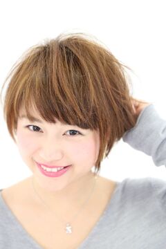 【塚本】≪平均退社20時≫≪下がらない給料体制≫≪入客チャンスあり≫!!着付け、メイク、マツエクなど様々な技術も学べます!!地域のお客様から愛されるアットホームサロン!!“dekujin（ジェクイン）”からスタイリスト（美容師）の求人★☆