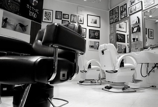 【目黒駅】≪正社員・パート・業務委託から選択OK≫≪全席半個室≫マンツーマンで入客できる大人気バーバーサロン！プライベートも尊重してくれる環境で長く働くことができます！「カミヤーズTokyo 目黒（カミヤーズトウキョウメグロ）」から理容師（理容室）の求人☆★