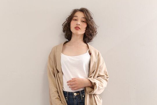 【JR吹田】≪デザイナーズサロン≫≪社会保険完備≫育休制度もあるので、安心して長く活躍していけますよ！美意識の高いお客様がたくさん来店される、郊外型トレンドサロン「Casetta.（カセッタ）」からスタイリスト（美容師）の求人☆★