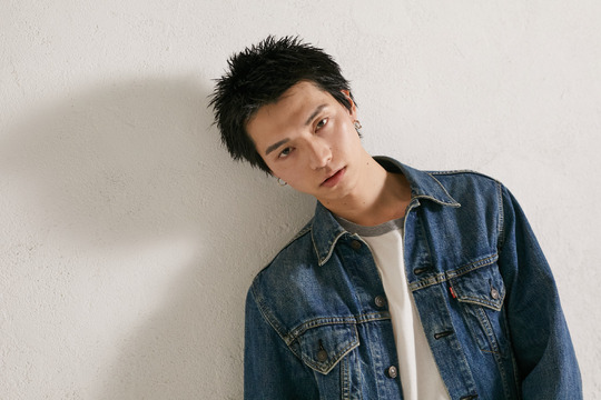 【小川町】最大210万円保証！≪売上42％～74％還元≫月収50万円以上の収入も目指せる抜群の集客あり！夕方までの勤務希望、土日の休日、連休などあなたのライフスタイルに合わせてご相談ください！「Osmann Ｍen's hair Salon by HEADLIGHT 御茶ノ水（オズマンメンズヘアサロンバイヘッドライトオチャノミズ）」からスタイリスト（美容師）の求人★☆