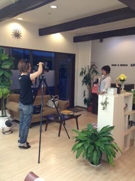 【JR五位堂】≪平均退社20時≫≪社会保険完備≫レッスンは朝がメインで夜は早く帰れる！カット技術に自信あり。苦手がある方はしっかりアドバイスもしてもらえます！地域密着のアットホームサロン「GARO（ガロ）」からスタイリスト（美容師）の求人☆☆