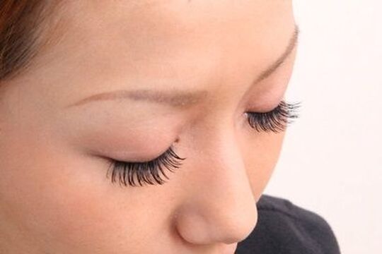 【横浜駅】やりがいを感じて働けるサロン環境が魅力的!!!新しい技術を覚えたい☆技術力を向上したい!!!という方も大歓迎♪研修制度あり★新卒生OK＆未経験OK★Slange 横浜（スランジェヨコハマ）からアイリスト（アイデザイナー・まつ毛エクステ）の求人☆☆