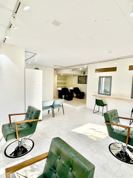 【石切】≪グレイカラー特化型サロン≫≪業務委託＆面貸し≫≪自由出勤制≫≪マンツーマン入客≫≪カットカラー2時間30分枠≫一人一人のプライベートに合わせた自由な働き方ができます！「somenico（ソメニコ）」からスタイリスト（美容師）☆★