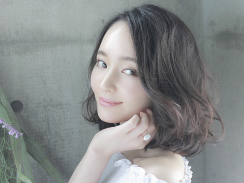 【印場】≪技術歩合40％還元≫≪完全週休2日制≫≪実働8時間≫≪社会保険完備≫一人一人に合わせた勤務体制。あなたらしく働ける環境。充実した福利厚生面で永く安心して働けるサロン“Casita flor 尾張旭本店（カシータフロルオワリアサヒホンテン）”からスタイリスト（美容師）の求人☆★