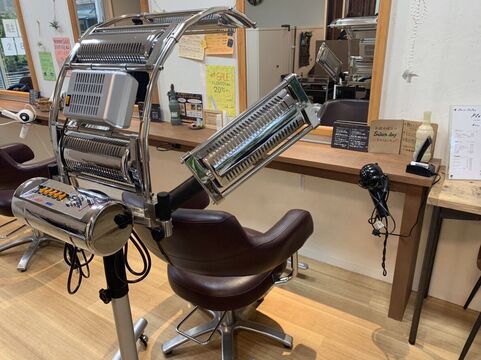 【おごと温泉】≪平均退社18時台≫≪営業中レッスンOK≫≪着付けやメイクも学べる≫女性スタッフのみのサロン！主婦の方でアシスタント専任スタッフも歓迎！ブランクがある方でも、免許活かしてもう一度美容師やってみませんか 「Plaisil（プレジール）」からアシスタント（美容師）の求人☆☆