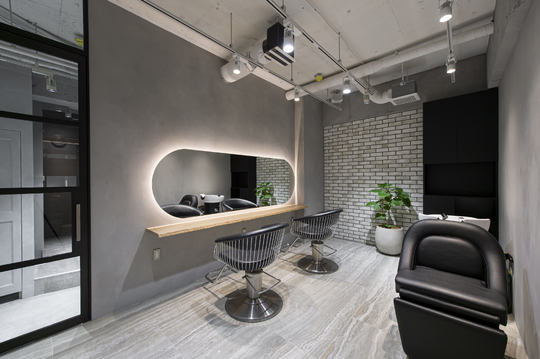 【柏駅】≪完全週休2日制≫≪社会保険完備≫≪土日休み取得可能≫大人気トリートメントでの髪質改善が人気のサロン！抜群の集客力かつ好待遇！がっつり働きたい方にオススメ！ライフスタイルに合わせた自由出勤もOKです！「BEAUTECONCIER 柏店（ボーテコンシェルカシワテン）」からスタイリスト（美容師）の求人★☆