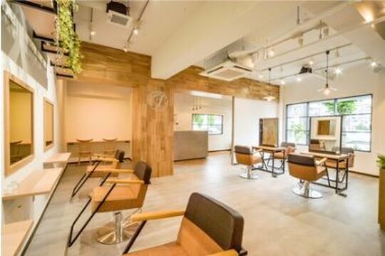 【加古川駅】≪半年間月給27万円保証≫≪社会保険完備≫≪完全週休2日制≫≪有給休暇あり！土日取得可能≫でプライベートも充実！長く働きやすい環境で人間関係が抜群に良いお店です。入客チャンスも多数！高歩合の業務委託も選択可能！「Hair Design PRECT（ヘアーデザインプレクト）」スタイリスト（美容師）の求人★☆