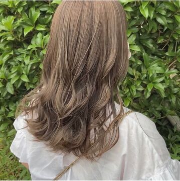 【南草津】≪完全週休二日制≫≪実働8時間≫≪社会保険完備≫経験・スキルを最大限考慮し前職給与以上の保証もあり！入客チャンス多数で、月給40万円以上の高収入も目指せます！堅苦しくない自由な社風が魅力的。「Hair station HaLe’LA（ヘアステーションハレラ）」からスタイリスト（美容師）の求人☆★