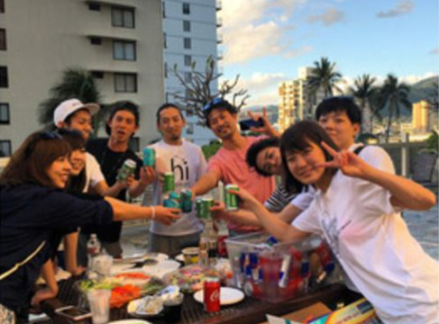 【月島】■休日数の相談可能・月に1,2回、土日休みOK・有給休暇あり・実働8時間のシフト制・20時までに退勤可能・社会保険完備■入社1年で指名100万円可能！入客量が多く、しっかり稼げる「Kai by BalcoNY 月島2号店（カイバイバルコニーツキシマニゴウテン）」からスタイリスト（美容師）の求人☆★