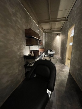 【豊中】≪フレックスタイム制≫≪月10～12日休み≫≪土日休み、連休OK≫≪産休育休実績あり≫≪スタイリストオンリーサロン≫自分のペースで働きながら稼げる環境が整っています！マンツーマン接客の高単価サロンです！「素髪計画 豊中店（スガミケイカクトヨナカテン）」からスタイリスト（美容師）の求人☆★☆