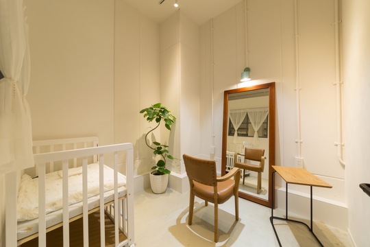 【都島】≪月給26万円≫≪有給取得OK≫≪閉店時間は18時≫≪社会保険完備≫女性が永く活躍できるヘアサロンがコンセプト！着付けやメイクなども学んでキャリアアップも可能です！「moc（モック）」からスタイリスト（美容師）の求人☆☆