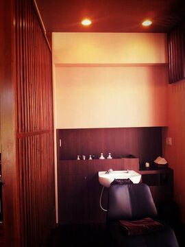 【有安】≪完全週休2日制≫≪社会保険完備≫充実した福利厚生なので一社で長くお仕事頑張りたい方にオススメ！地域密着型＆技術にこだわりアリのヘアサロン「Sweet’s of hair（スウィーツオブヘアー）」からアシスタント（美容師）の求人☆★☆