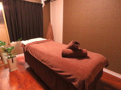 【博多駅】≪社会保険完備・実働8時間・エステティシャンとの兼任OK≫カウンセリングに力を入れお客様との関係を大切にしています！働きやすい環境のトータルビューティーサロン「Doria beauty salon 博多店（ドリアビューティーサロンハカタテン）」からアイリスト（まつげエクステ）の求人☆☆