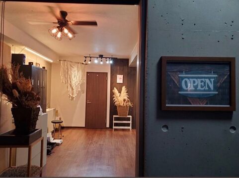 【石垣島】★オンライン面接OK★≪最低保障給あり・自由出勤制・20時までに退勤可能≫入客チャンスが多数あるため、初めての業務委託でも安心してお仕事できますよ！！幅広い世代の方を笑顔にするトータルビューティーサロン「GLOBAL NEO（グローバルネオ）」からアイリスト（アイデザイナー・まつ毛エクステ）の求人☆☆