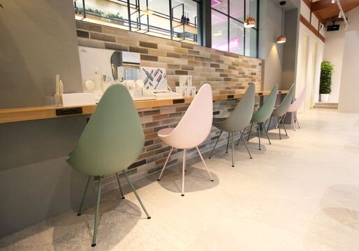 【深井】 ≪平均給与30万円≫≪完全週休2日制≫≪有給休暇≫≪社会保険完備≫全席半個室のトータルビューティーサロン！髪質改善が大人気の高単価サロンです！「meuche...lego（ミューシャレゴ）」からスタイリスト（美容師）の求人☆★