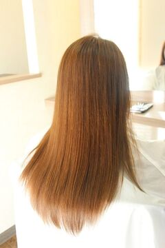 【祝園】◆完全週休2日制・基本18時での退社・早上がりシステムあり・社会保険完備◆プライベートを大切にしながら働ける環境が整っています！ヘアセットやメイクも学べ、訪問美容もしているのでたくさんの経験ができます！「Hair Resort Lipe（ヘアリゾートリペ）」からスタイリスト（美容師）の求人☆★