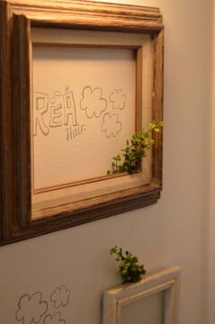 【桜坂】≪月休5,6日＋半休が4日アリ≫≪最短1年でスタイリストデビュー可能≫半休制度があるので身体に負担が少なくお仕事が出来ますよ♪駅から徒歩1分の場所にある「ReA HAIR（レア ヘアー）」からアシスタント（美容師）の求人☆☆