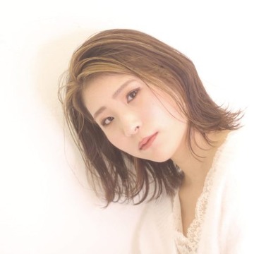 【土山】≪社会保険アリ≫≪完全週休2日制≫≪家族手当あり≫≪入客チャンスがいっぱい!!≫長く働いて行ける環境がそろった高待遇が◎!!スタッフさん同士仲の良い大人気サロン「LASSIC HAIR 土山店（ラシックヘアーツチヤマテン）」からスタイリスト（美容師）の求人★☆