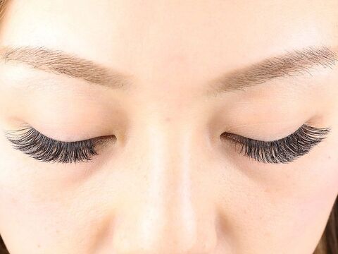 【心斎橋】☆アイリスト急募！！☆≪社会保険完備≫≪日祝休みOK≫≪駅からスグ！≫自分の技術を活かして働けます！プライベートを充実させながらしっかり稼げるサロンです！新規のお客様も多く、入客チャンスアリ！「ism eyelash（イズムアイラッシュ）」からアイリスト（まつげエクステ・まつげパーマ・アイブロウ）の求人★☆★