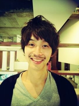 【都島】駅チカでアクセス抜群！！地域密着型でアットホームな雰囲気♪気さくなスタッフさん達と一緒に楽しく働いていきませんか 白を貴重としたシンプルで落ち着きのあるヘアサロンSIELLA（シエラ）からスタイリスト（美容師）の求人☆★☆