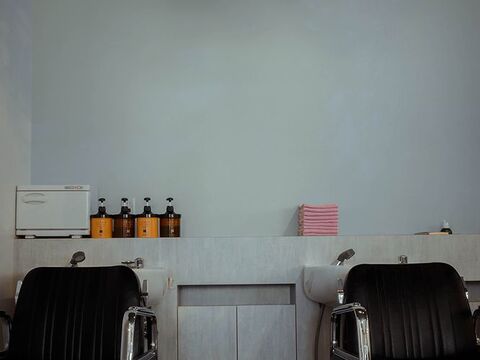 【白木原】≪ノルマなし≫≪高収入を狙える歩合設定≫ステップアップのチャンスあり！あなたの技術を活かしてみませんか 地域密着型×小規模少人数制のヘアサロン「Celeri（セルリー）」からスタイリスト（美容師）の求人☆☆