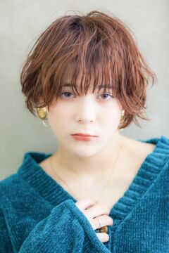 【祇園四条】≪指名還元率50〜70％≫≪薬剤豊富≫≪高単価サロン≫頑張った分が給料に比例します！お客様にもメニュー提案しやすい環境なので、単価も上げやすく収入もUP「ROI with monica（ロワウィズモニカ）」からスタイリスト（美容師）の求人☆★