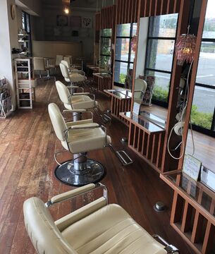 【南海泉佐野】≪月給25万円以上≫≪月8日休み≫≪社会保険完備≫≪パート・アルバイト募集！≫幅広い世代から地域で人気のヘアサロン！「TWINCOME majeur（ツインカムマジョール）」からスタイリスト（美容師）の求人☆★☆