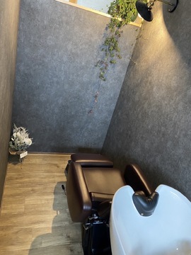 【藤並駅】≪2年以内にデビュー可能≫≪土日休み月1回までOK≫≪20時までに退勤可能≫≪ママさんの応募歓迎≫カラー専門店ならではの、サブスクメニューでお客様の理想のスタイルをキープし続けるサロン！「COLOR LaB（カラーラボ）」からアシスタント（美容師）の求人☆★