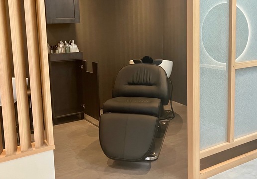 【西千葉】≪産休育休あり≫≪賞与あり≫≪土日祝休みOK≫ライフワークバランス重視の方にもオススメ！フラットかつホワイトな職場環境で働くことができます！「isola（イゾラ）」からスタイリスト（美容師）の求人☆★