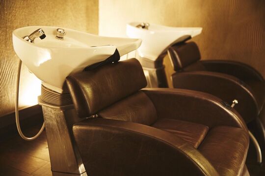 【石橋】《社会保険完備》スタッフの夢や目標を全力で応援するサロン♪“ひだまり”のように思いと温かさがあふれる「Solana（ソラーナ）」からアシスタント（美容師）の求人☆★☆