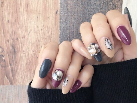 【天神】≪配属店舗で研修実施・営業中のレッスンOK・月休8日・未経験OK・指名料還元あり≫レッスンは営業時間内かつ配属店舗にて実施！パラジェルやマグネットネイルなどトレンドを意識した技術も積極的に導入しています！お客様にしっかり向き合いたい方へオススメのネイルサロン「nailterior COCO（ネイルテリアココ）」からネイリスト（ネイル）の求人☆☆