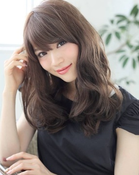 【長住】≪月8日休み≫≪社会保険あり≫≪3ヶ月に1度ボーナスあり≫≪早期デビュー可能≫店舗展開する人気のヘアサロン！少人数制で地域密着&楽しくノビノビ働ける環境！「hairs BERRY 長住店（ヘアーズベリーナガズミテン）」からアシスタント（美容師）の求人☆★