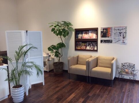 【弥生が丘】≪平均退勤時間19:00≫サロンワーク中心の環境でお仕事とプライベート両方を充実していきましょう！！美容室と併設しているため入客チャンスあり！幅広い世代に愛されるトータルビューティーサロン「GRANT（グラント）」からアイリスト（アイデザイナー・まつ毛エクステ）の求人☆☆