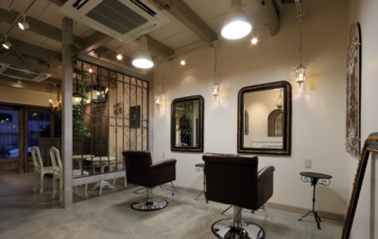 【野田阪神】≪社会保険完備≫≪特別休暇あり≫待遇面抜群！働きやすい環境が整っている！店舗展開しているトータルビューティーサロン「Lolonois 野田阪神（ロロネーノダハンシン）」スタイリスト（美容師）の求人☆★