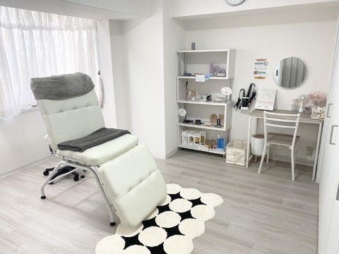 【谷六】≪完全週休2日制≫≪土日休み相談OK≫≪社会保険完備≫≪フレックス制度あり≫≪実働8時間≫≪未経験OK≫プライベートもお仕事も充実できて働きやすい！アットホームで楽しいサロン！「teyan 谷六店（テヤンタニロクテン）」からアイリスト（まつげパーマ・アイブロウ）の求人☆☆