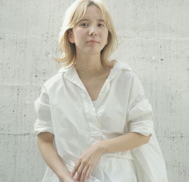 【大和西大寺駅】≪月8日休み≫≪社会保険完備≫≪早期デビュー可能≫≪アイリスト兼任OK≫カフェも併設する人気ヘアサロン！「hair make Brand new〜casa〜 西大寺南ロータリー店（ヘアメイクブランニューカーササイダイジミナミロータリーテン）」からアシスタント（美容師）の求人☆★☆