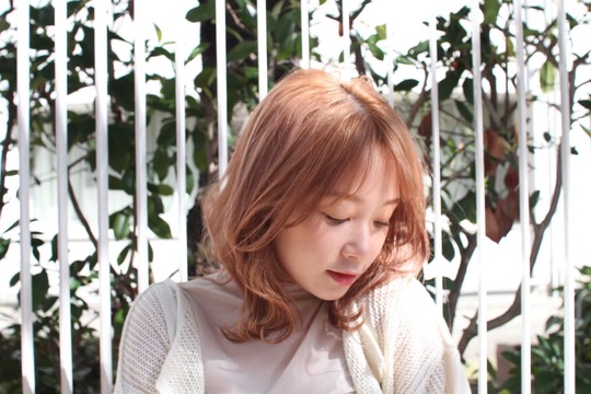 【松屋町】≪ウィッグ代支給＆住宅手当あり≫≪育休産休実績あり＆復帰後サポートあり≫≪社会保険完備＆完全週休2日制≫営業内アカデミーで着実にスキルアップが目指せます！サロンワークだけでなく、スタイル作りも学べる環境です！ナチュラル系隠れ家サロン「tahie（タヒエ）」からアシスタント（美容師）の求人☆★☆