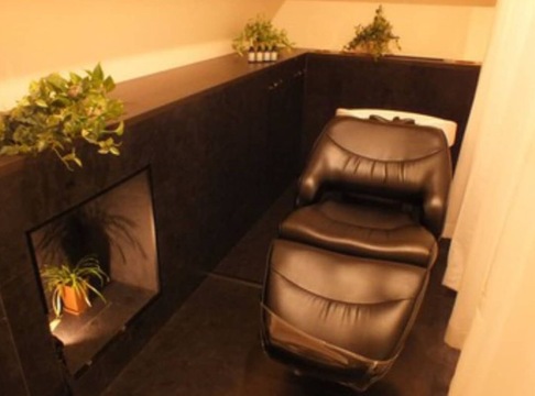 【なかもず】≪平均18時に終了≫≪自由出勤≫女性の美しさ、キレイな髪をつくるため誠実に向き合うサロンです！自由出勤とマンツーマン接客で、安心して仕事ができますよ！「Aniris（アニリス）」からスタイリスト（美容師）の求人☆☆