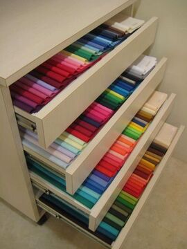 【北助松】パーソナルカラー診断も提供、資格取得で還元もあり。泉州におしゃれさんを増やしたい！と頑張るナチュラル系の可愛い小規模サロン「Locus（ロクス）」からアシスタント（美容師）の求人です☆☆