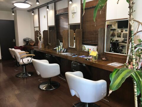 【本厚木】≪20時までに退勤可能≫≪社会保険完備≫メンズのお客様が多い！海外テイストのオシャレな内装！小規模少人数のアットホームサロン「美容室Hairstudio NO.9（ビヨウシツヘアスタジオナンバーナイン）」からスタイリスト（美容師）の求人★☆★