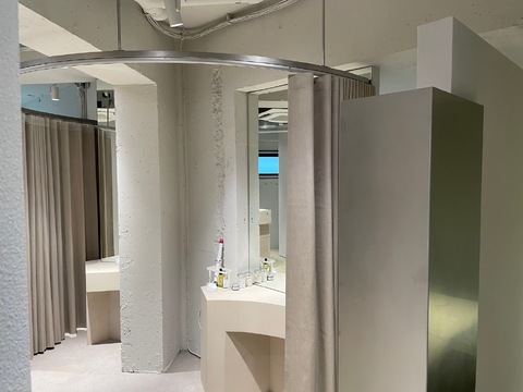 【千歳烏山】≪サロンワーク経験のある方の募集≫≪社会保険完備≫≪土日休みOK≫≪時短勤務の相談可能≫≪営業時間19時まで≫≪髪色自由・ネイルOK≫≪産休育休実績あり≫プライベートを優先したい方、ママさんなど大歓迎！「Ail eye salon（エイルアイサロン）」からアイリスト（まつげエクステ・まつげパーマ・アイブロウ）の求人☆☆