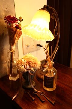 【西心斎橋】ナチュナルなヒーリングヘアサロン☆オシャレな内装でインテリア、小物、音楽はもちろん、接客や技術でもお客様に癒しを与える大人の美容室です★Key（キー）からアシスタント（美容師）の求人☆★