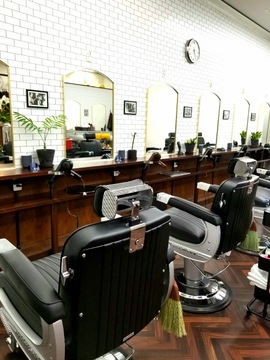 【ラパーク岸和田】≪月給35万円≫≪年末年始休暇あり≫≪メンズのみの入客OK≫地域のお客様に愛されるサロン！あなたのこれまでの経験を活かしながらお仕事ができます！「SHINYA HAIRS ラパーク岸和田（シンヤヘアーズラパークキシワダ）」から理容師（理容室）の求人☆★