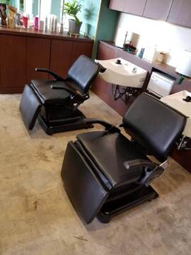 【来春】≪毎週日・月曜日お休み・社会保険完備・完全週休2日制≫営業時間は17時迄なので身体の負担が少なく長くお仕事出来る環境のヘアサロン「STORY 甘木店（ストーリーアマギテン）」からスタイリスト（美容師）の求人☆★