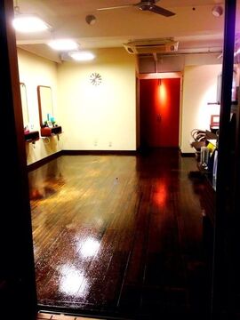 【若久】≪月給20万円スタート≫アットホームな雰囲気&夜もそこまで遅くならないのでプライベートも大切に出来るヘアサロン「Link hair（リンクヘアー）」からスタイリスト（美容師）の求人★☆