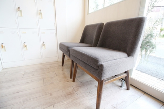 【初芝】≪入客チャンス大!!≫駅前すぐの人気トータルビューティーサロン☆親身な接客と高い技術をリーズナブルな価格で提供しています！無理なく楽しく働ける環境です♪epoque（エポック）からスタイリスト（美容師）の求人★☆★