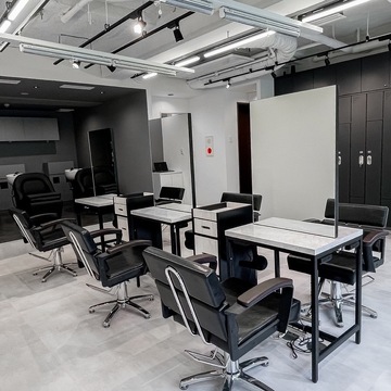 【立川駅】◆産休育休実績あり・19時台に退勤可能・完全週休2日制・1年でデビューを目指せる・営業時間内レッスン可能・社会保険完備◆圧倒的デザインスキルをウリに展開！他の美容師に負けない技術を身に付けたい方はココ！「garden tachikawa（ガーデンタチカワ）」からアシスタント（美容師）の求人☆★