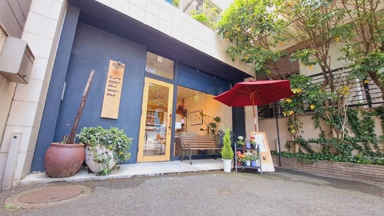 【唐人町】≪社会保険完備・基本残業なし・産休育休実績あり・19時迄に退勤可能・16時迄の勤務OK（パートアルバイト）≫プライベートも充実させながらお仕事できる環境です！大人女性中心に心地の良い空間を提供するヘアサロン「shaka（シャカ）」からスタイリスト（美容師）の求人☆★